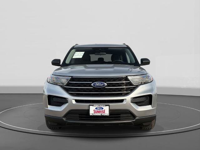 Certified 2023 Ford Explorer XLT RWD image 3