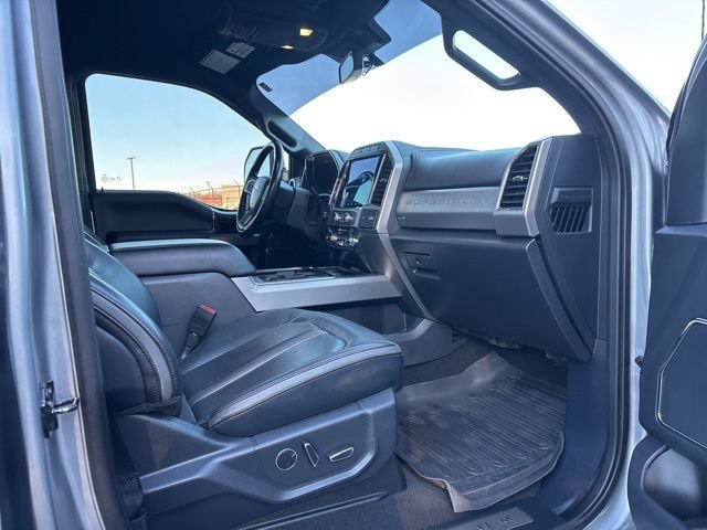 Certified 2022 Ford F250 Platinum w/ FX4 Off-Road Package image 8