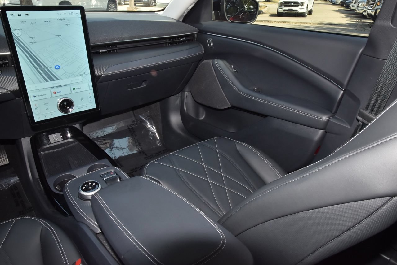 Certified 2024 Ford Mustang Mach-E Select w/ Comfort Package Lite RWD image 17