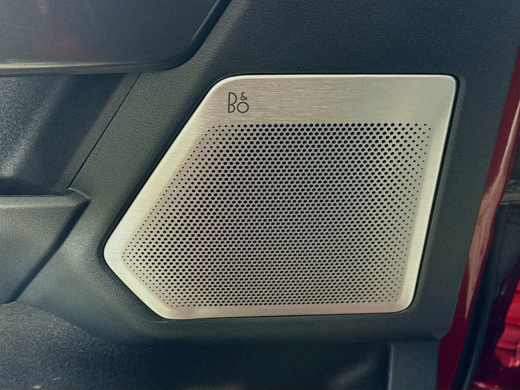 Certified 2022 Ford F150 Lariat w/ Equipment Group 502A High image 21