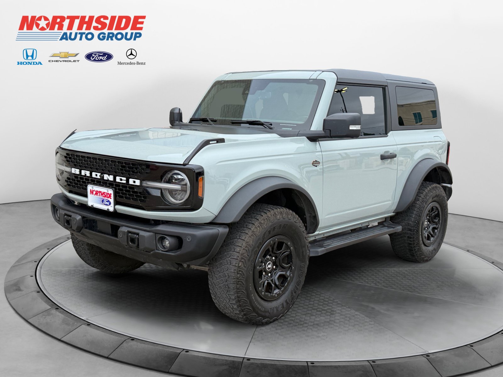 Certified 2023 Ford Bronco Wildtrak AWD/4WD image 3