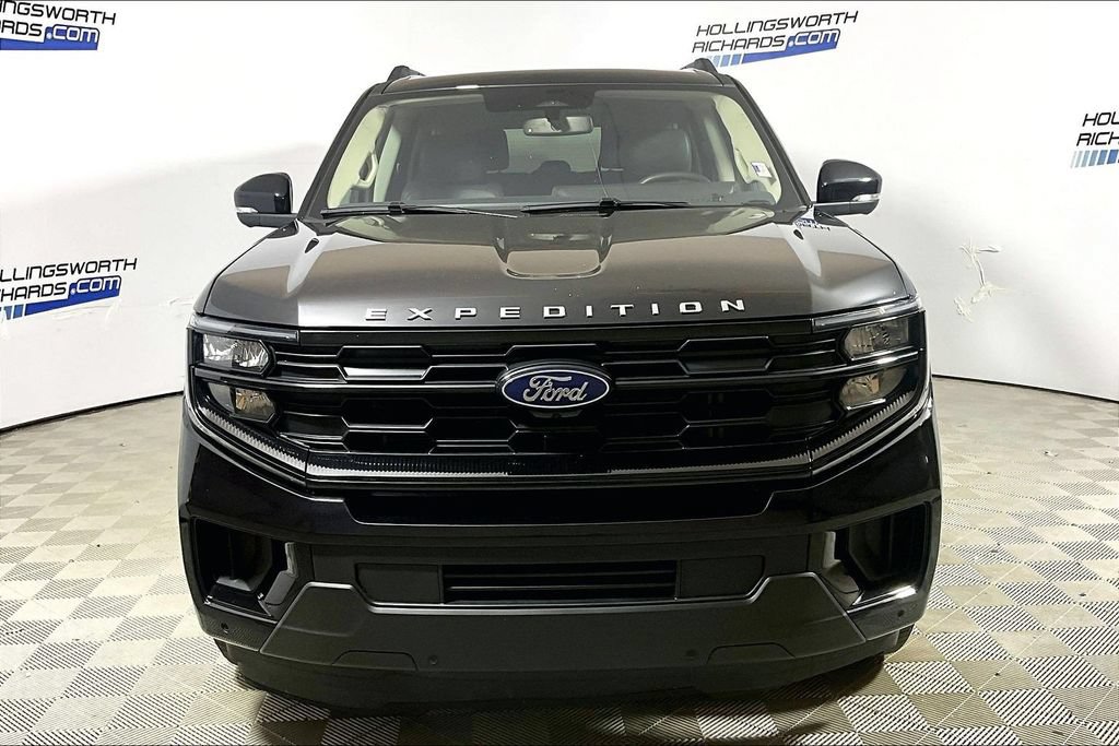 Certified 2025 Ford Expedition Max Active AWD/4WD image 2