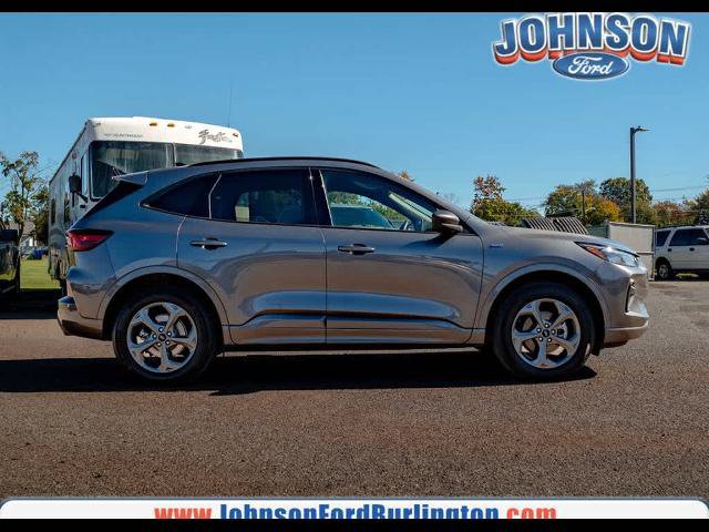 Certified 2024 Ford Escape ST-Line w/ Tech Pack #1 AWD/4WD image 5
