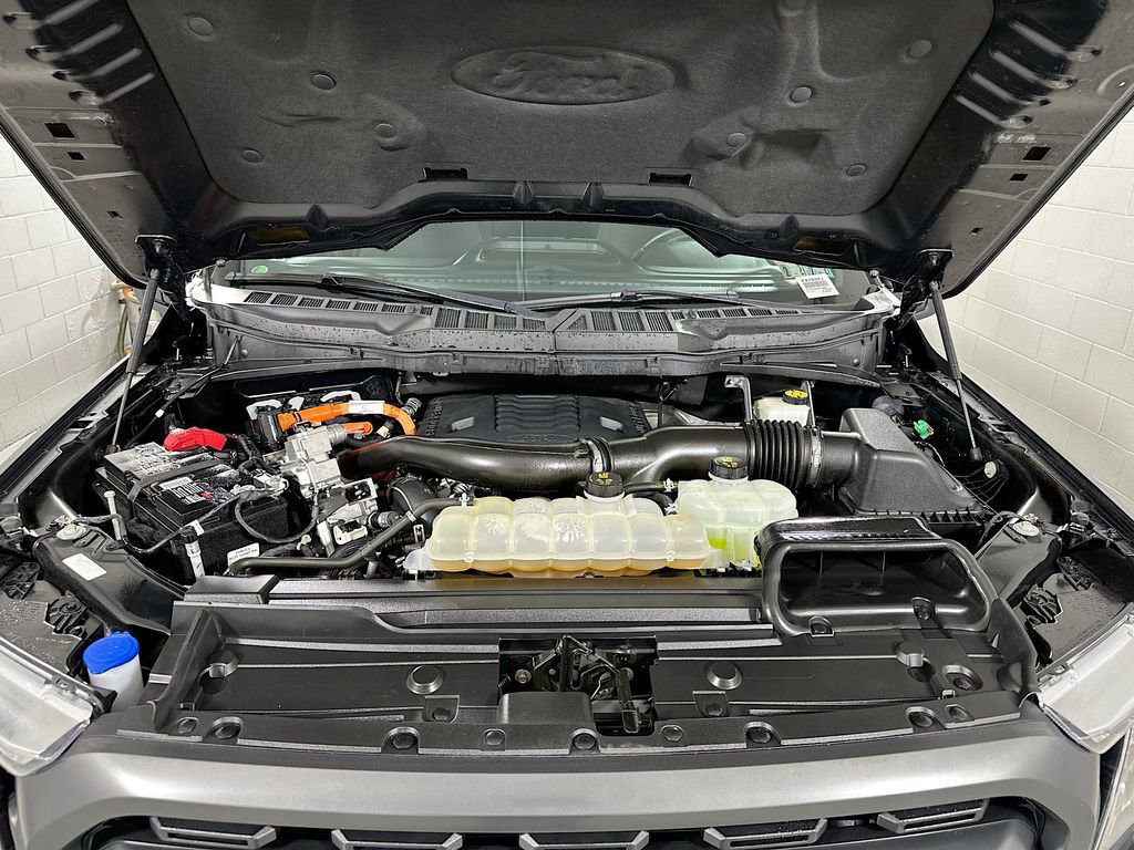 Certified 2022 Ford F150 XLT w/ Equipment Group 302A High image 29