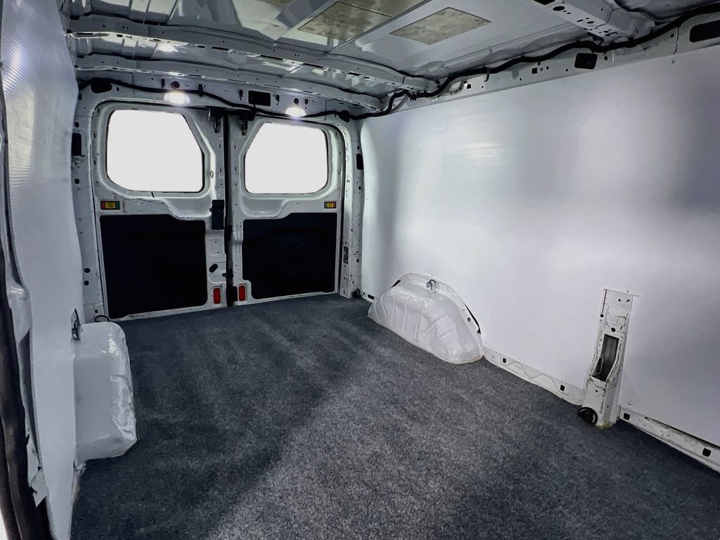 Certified 2019 Ford Transit 250 148 Low Roof RWD image 28