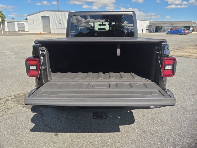 Used 2022 Jeep Gladiator Rubicon AWD/4WD image 32