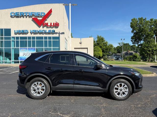 Certified 2023 Ford Escape Active AWD/4WD image 8