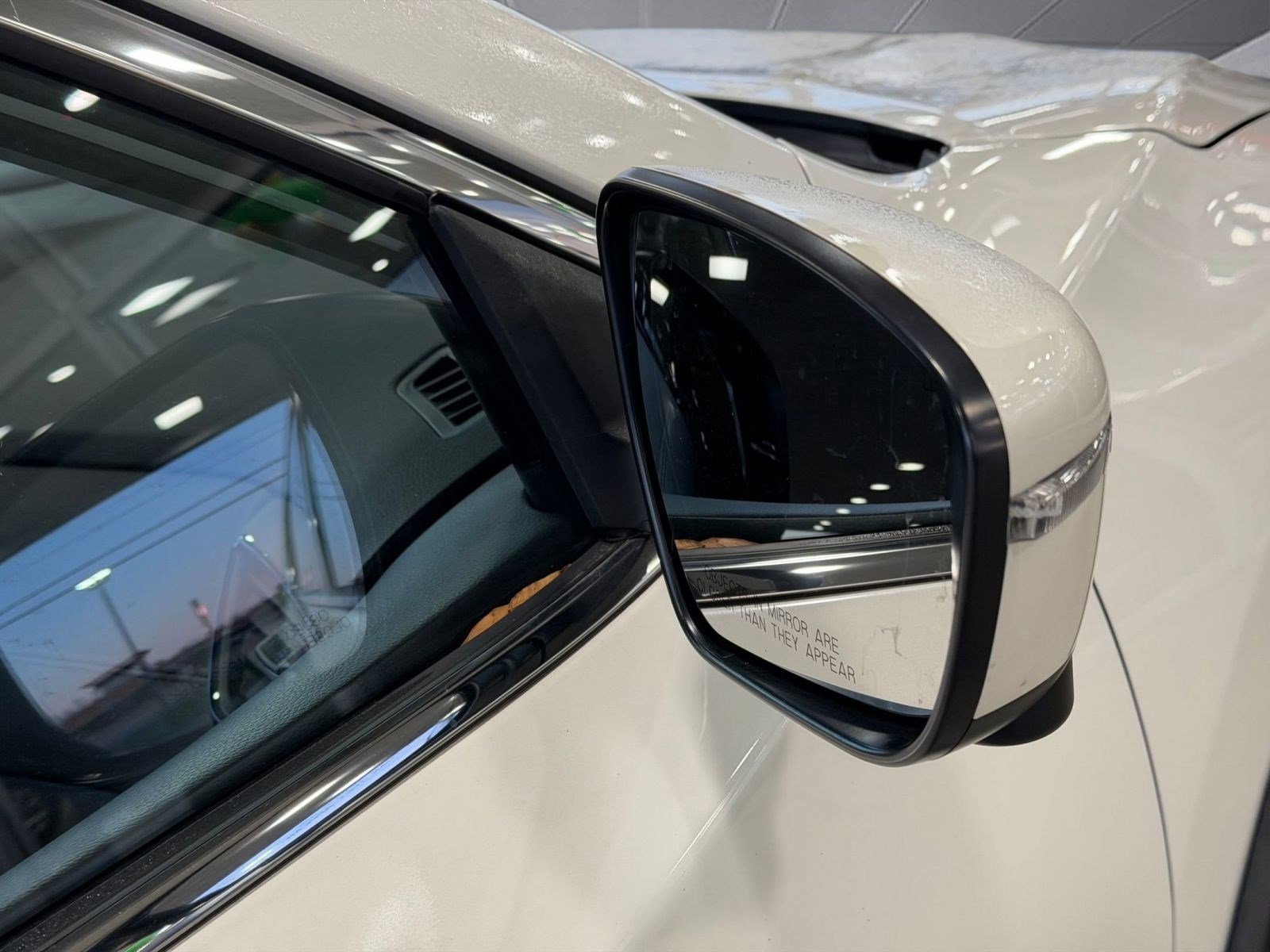 Used 2018 Nissan Rogue SL w/ Premium Package image 22