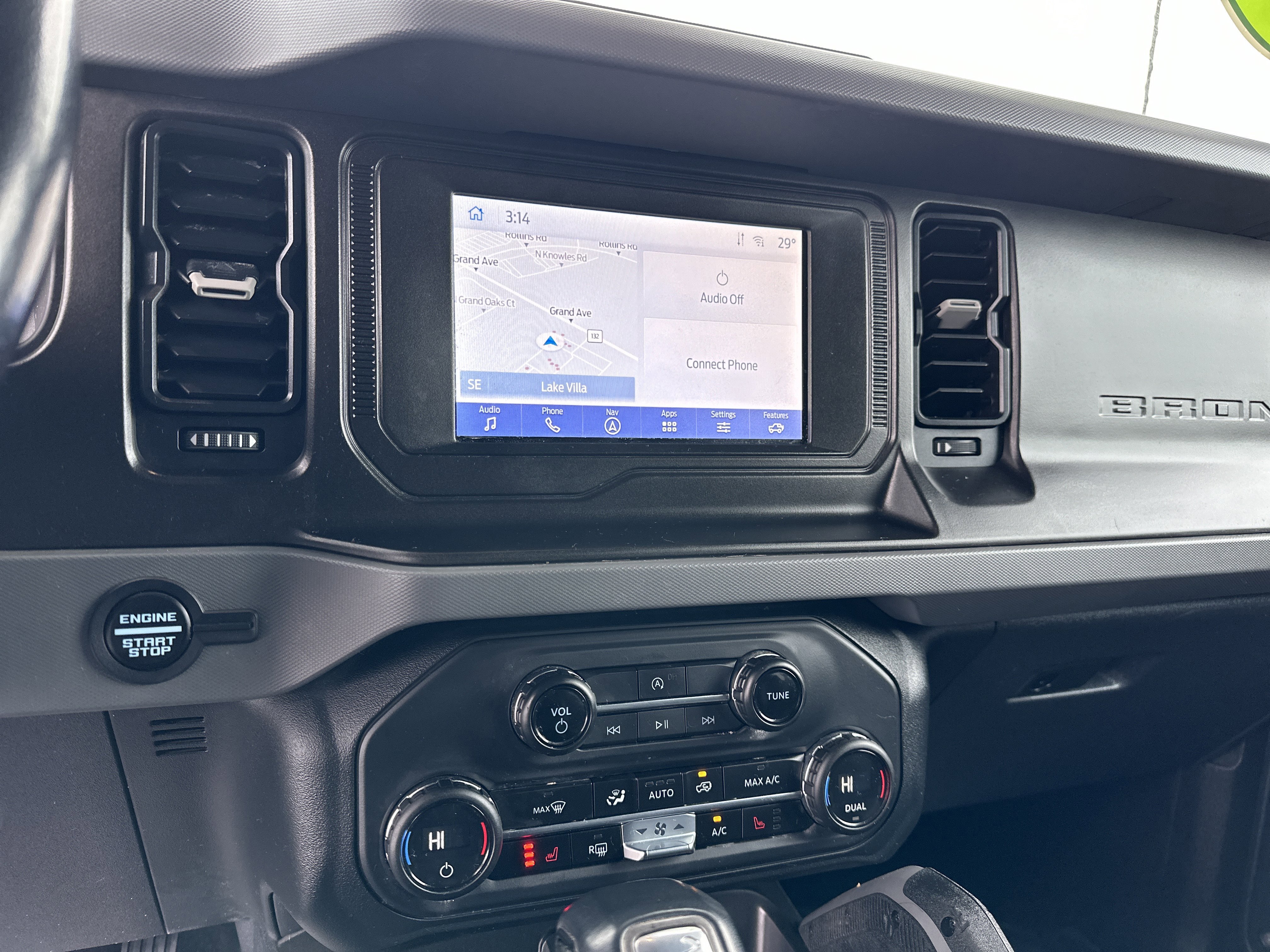 Certified 2023 Ford Bronco Big Bend w/ Sasquatch Package image 19