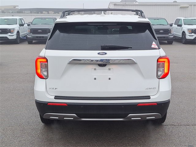 Certified 2022 Ford Explorer XLT w/ Equipment Group 202A image 4