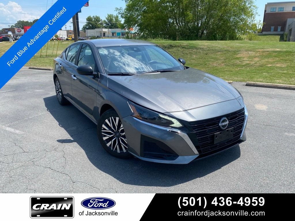 Used 2025 Nissan Altima 2.5 SV FWD image 1