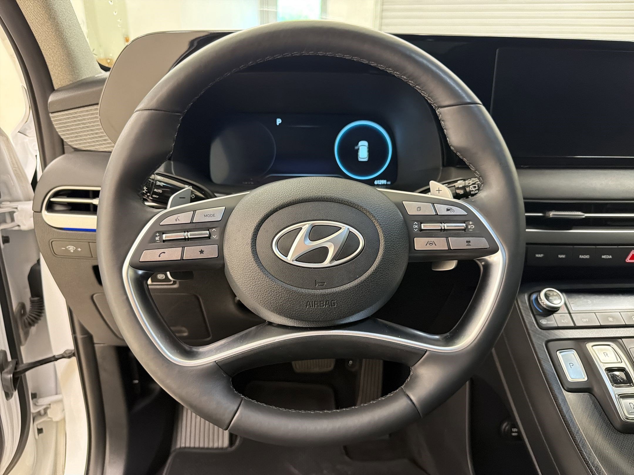 Used 2024 Hyundai Palisade Limited FWD image 18