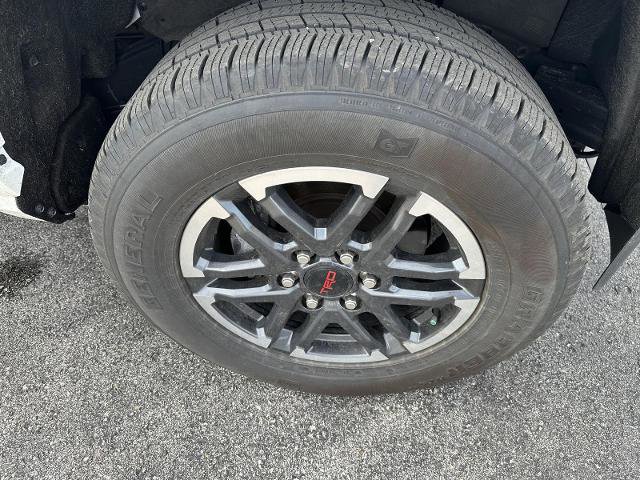 Used 2025 Toyota Tacoma TRD Sport AWD/4WD image 10