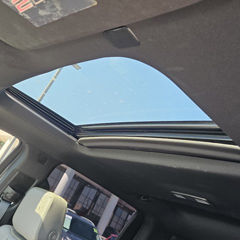 Used 2023 Chevrolet Silverado 1500 ZR2 w/ Technology Package image 10