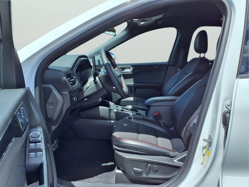 Certified 2023 Ford Escape ST-Line w/ Tech Pack #1 FWD image 14