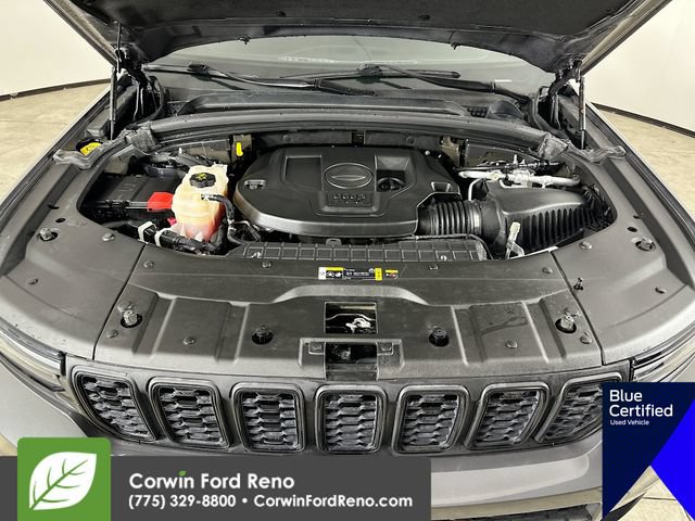 Used 2023 Jeep Grand Cherokee L Laredo AWD/4WD image 33
