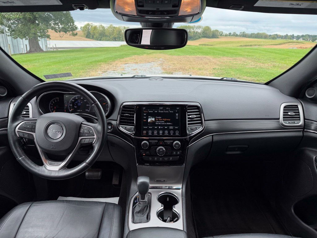 Used 2019 Jeep Grand Cherokee Limited AWD/4WD image 14