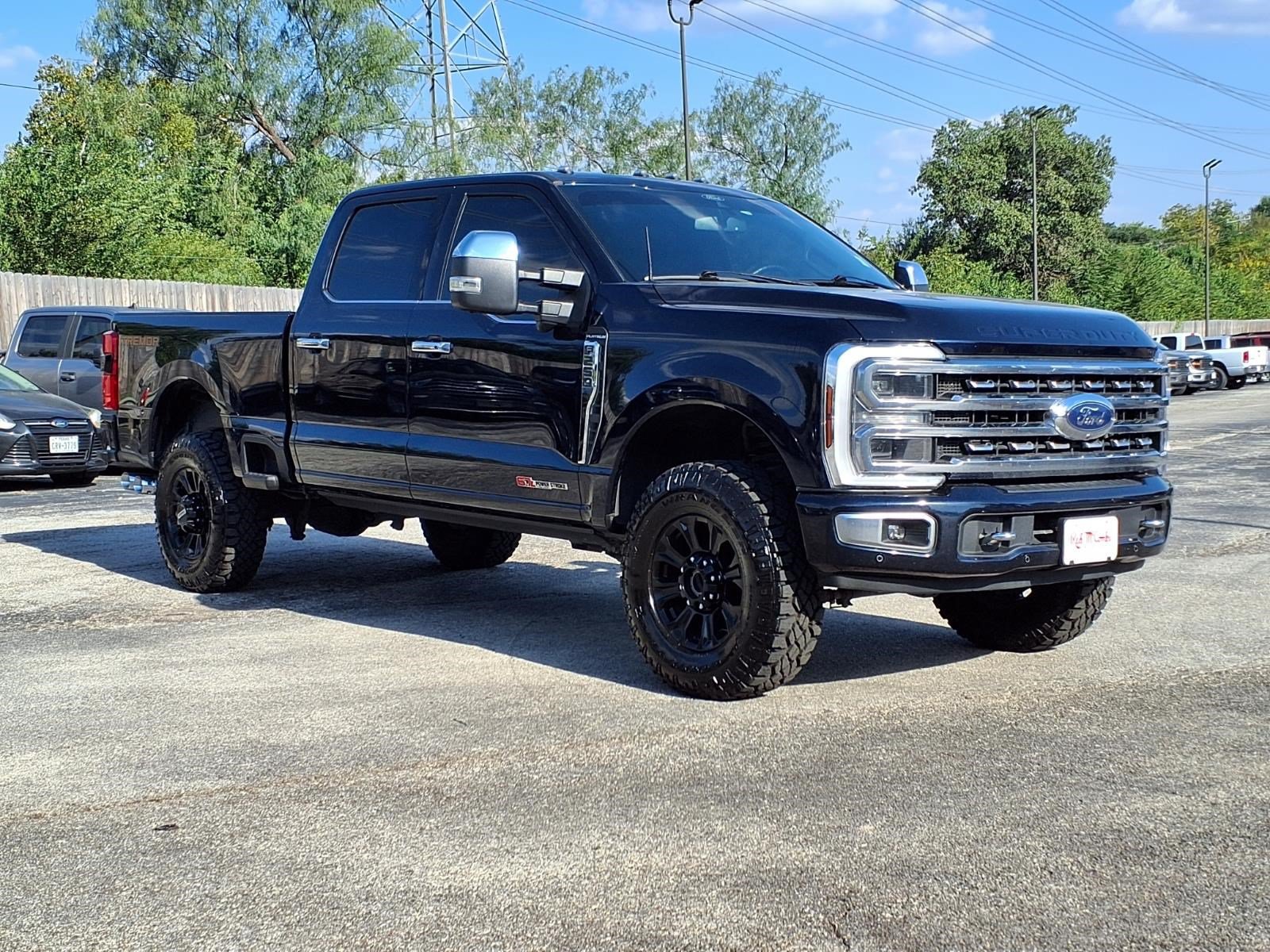 Certified 2024 Ford F250 Platinum w/ Tremor Off-Road Package AWD/4WD image 4
