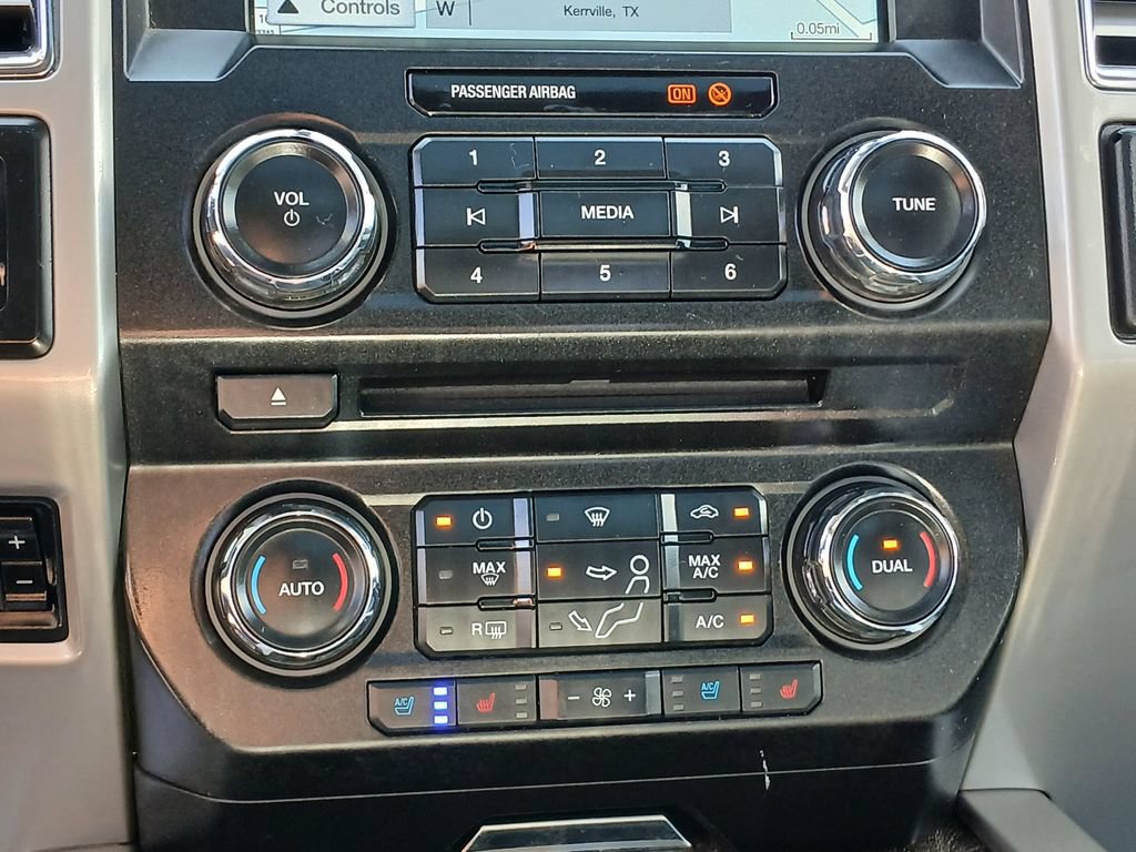 Certified 2017 Ford F250 Lariat w/ Lariat Ultimate Package AWD/4WD image 14