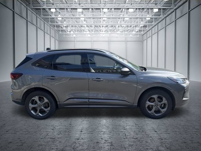 Certified 2024 Ford Escape ST-Line AWD/4WD image 5