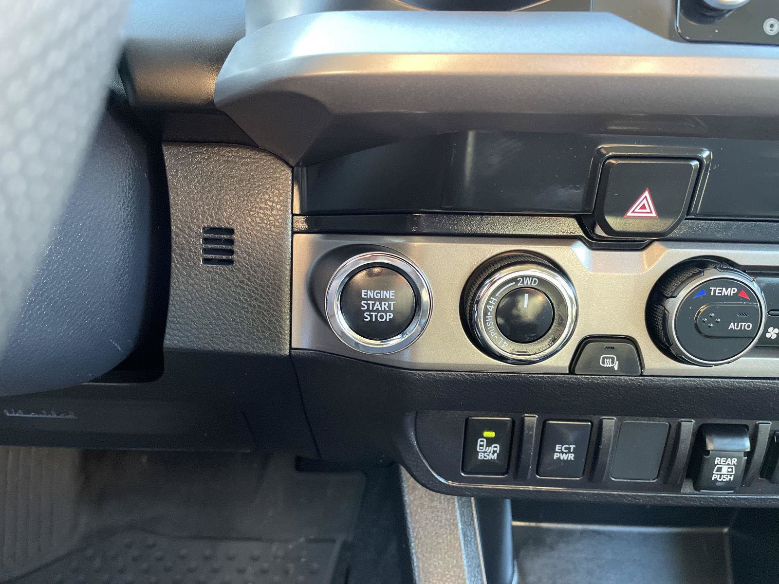 Used 2023 Toyota Tacoma SR5 w/ Technology Package AWD/4WD image 23