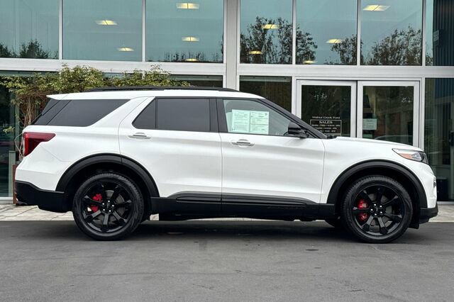Certified 2023 Ford Explorer ST w/ Equipment Group 401A image 3