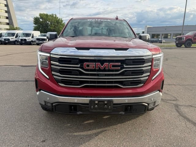 Used 2024 GMC Sierra 1500 SLT w/ SLT Premium Plus Package AWD/4WD image 5