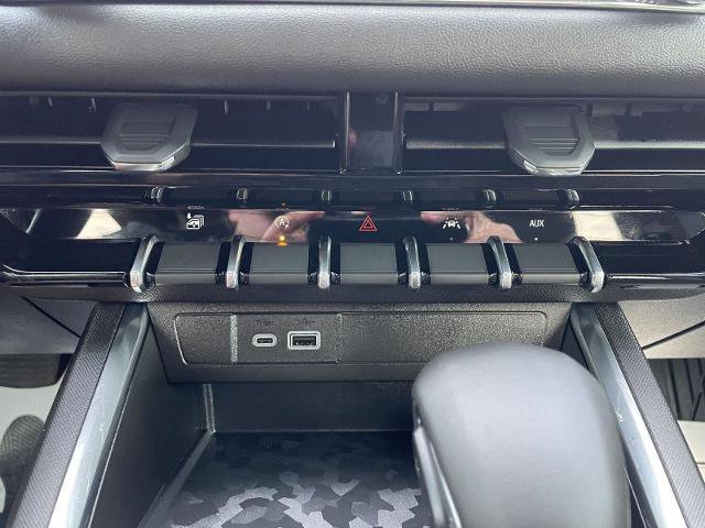 Used 2026 GMC Canyon Elevation w/ Convenience Package image 27