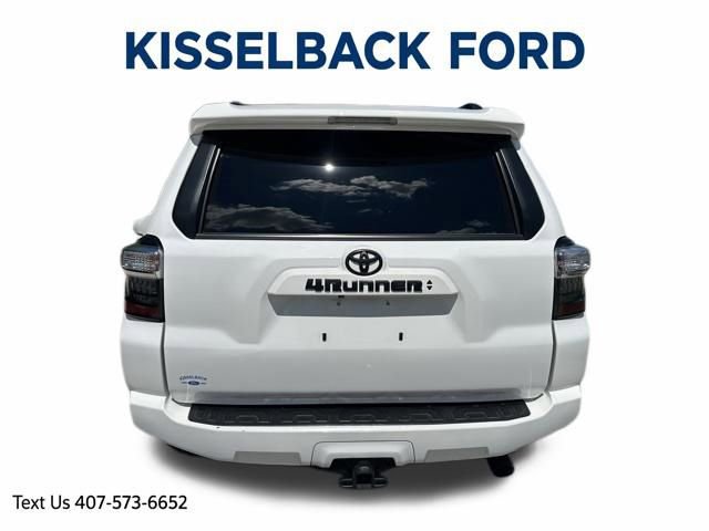 Used 2021 Toyota 4Runner SR5 Premium w/ Moonroof Package RWD image 4