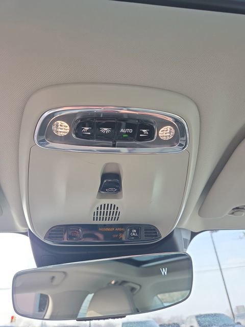 Used 2019 Volvo S60 T5 Momentum w/ Premium Package image 25