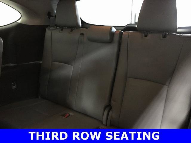 Used 2022 Toyota Highlander XLE image 16