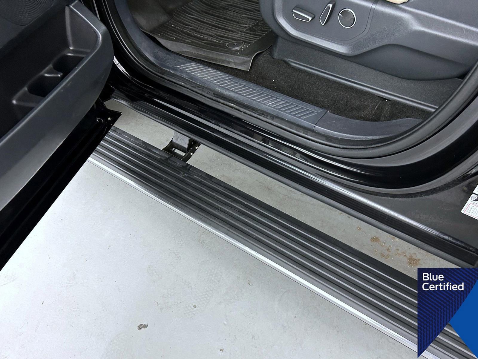 Certified 2022 Ford Expedition Max Limited image 9