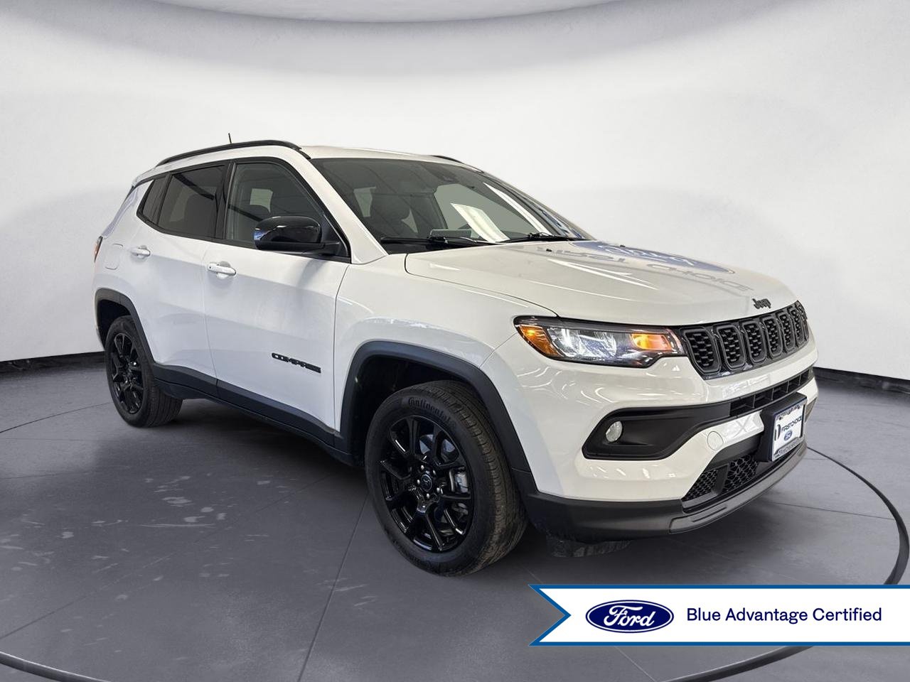 Used 2026 Jeep Compass Latitude AWD/4WD image 1