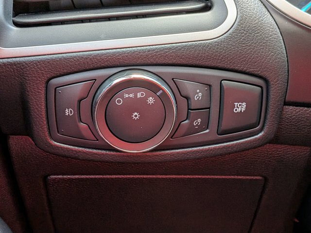 Certified 2019 Ford Edge SEL FWD image 18