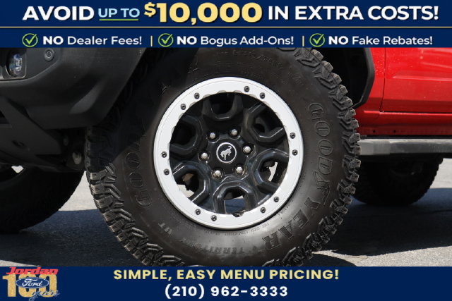 Certified 2024 Ford Bronco Outer Banks w/ Sasquatch Package AWD/4WD image 3