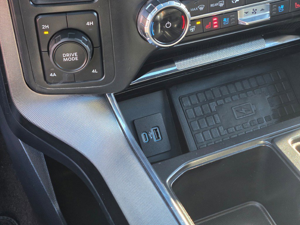 Certified 2022 Ford F150 Platinum w/ Equipment Group 701A High image 29