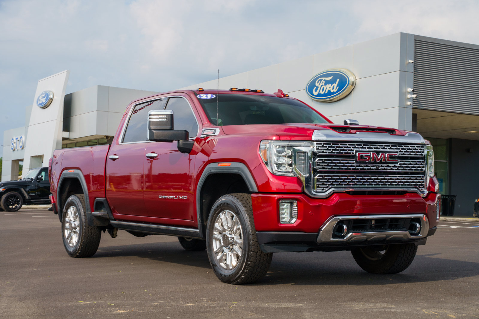 Used 2021 GMC Sierra 2500 Denali w/ Denali Ultimate Package