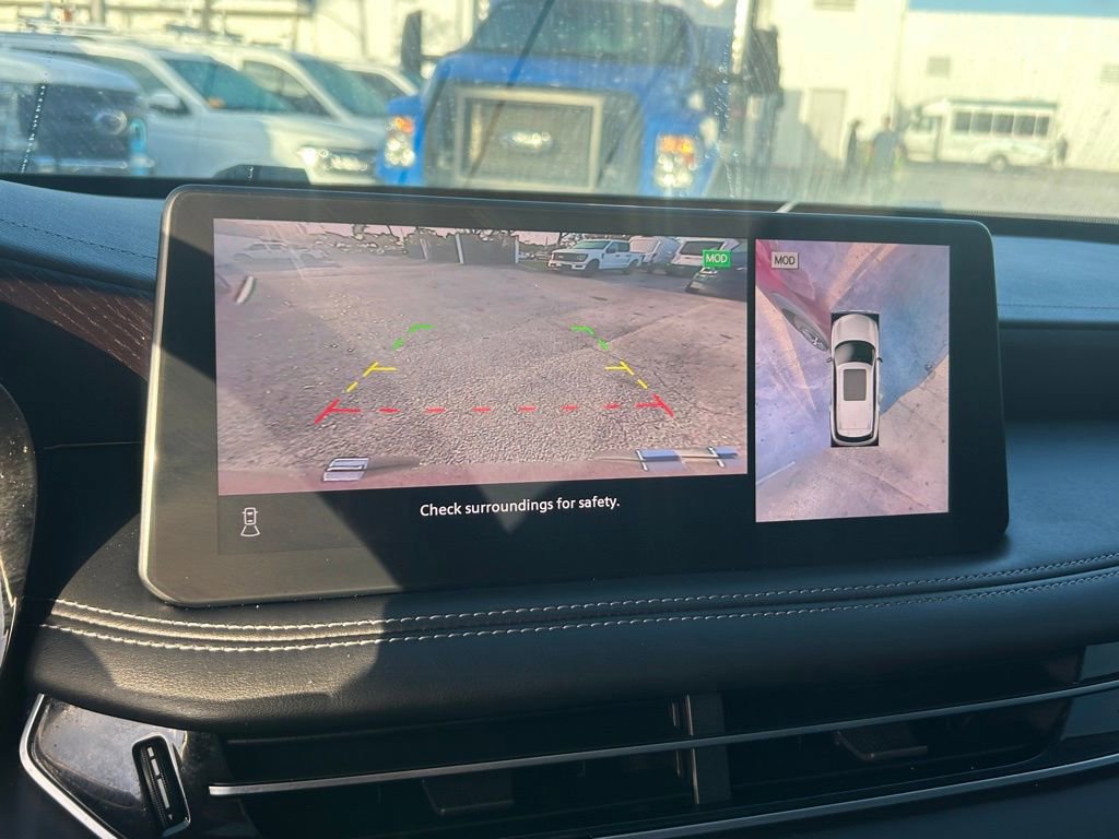 Used 2023 INFINITI QX60 Sensory w/ Cargo Package image 13