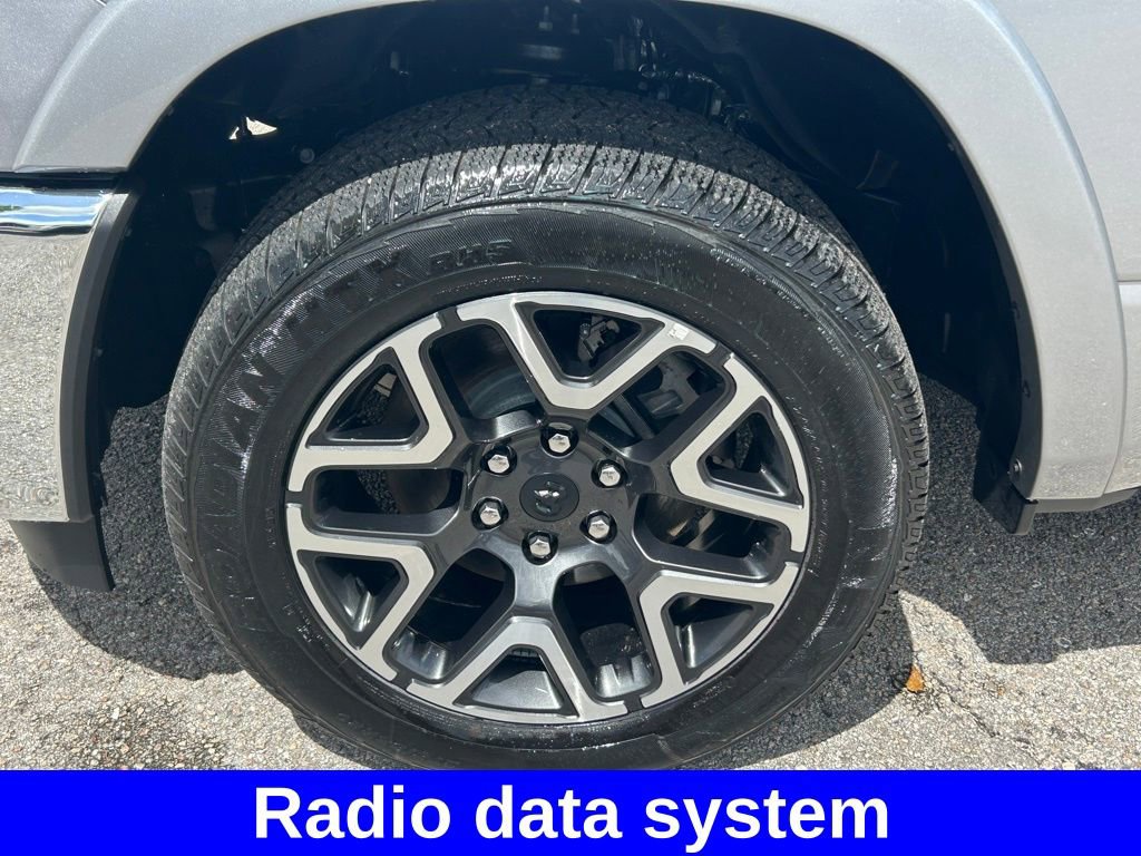 Used 2025 RAM 1500 Laramie AWD/4WD image 18