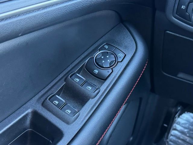 Certified 2024 Ford Edge ST-Line AWD/4WD image 33