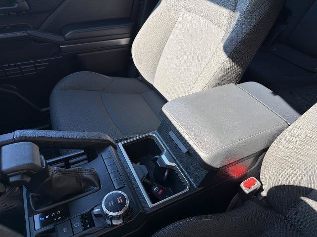 Used 2025 Toyota 4Runner SR5 AWD/4WD image 29