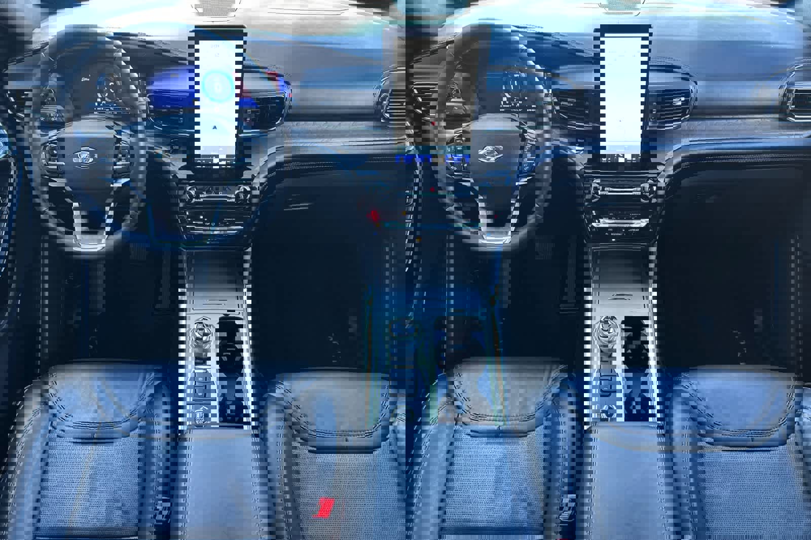 Certified 2023 Ford Explorer Platinum w/ Technology Package image 9