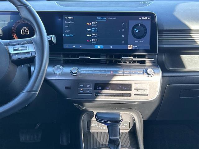 Used 2024 Hyundai Kona SEL image 15