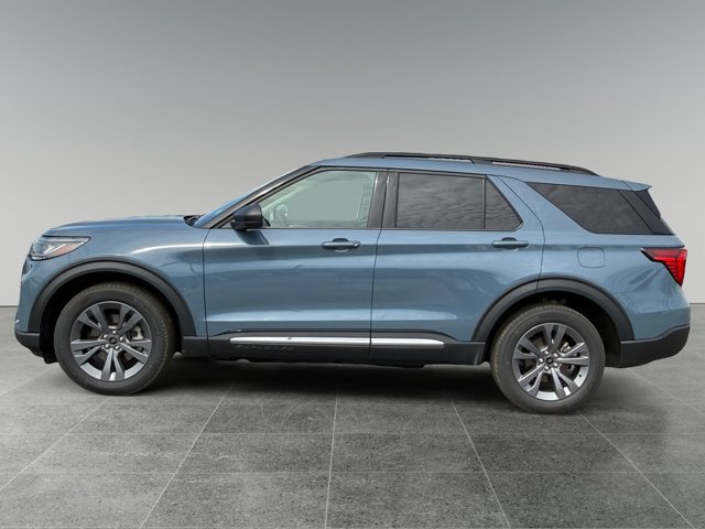 Certified 2025 Ford Explorer Active w/ Active Comfort Package AWD/4WD image 3
