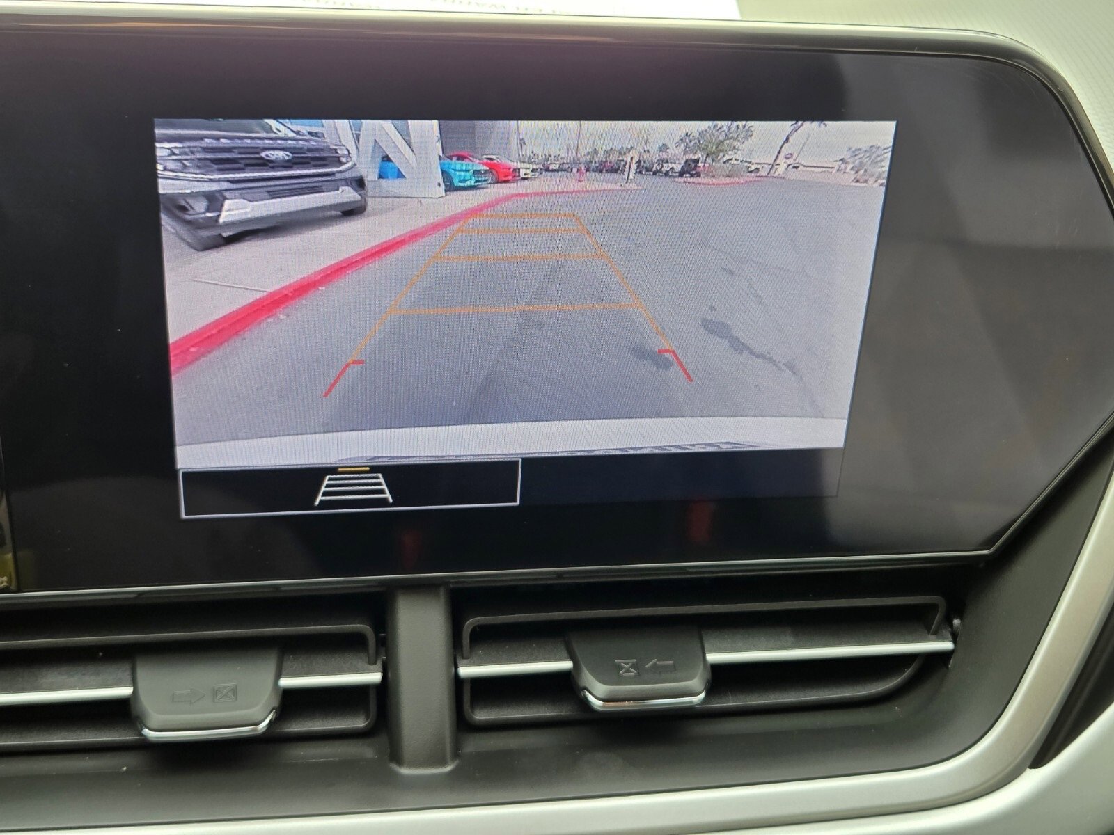 Used 2024 Chevrolet Trax RS w/ Sunroof Package image 21