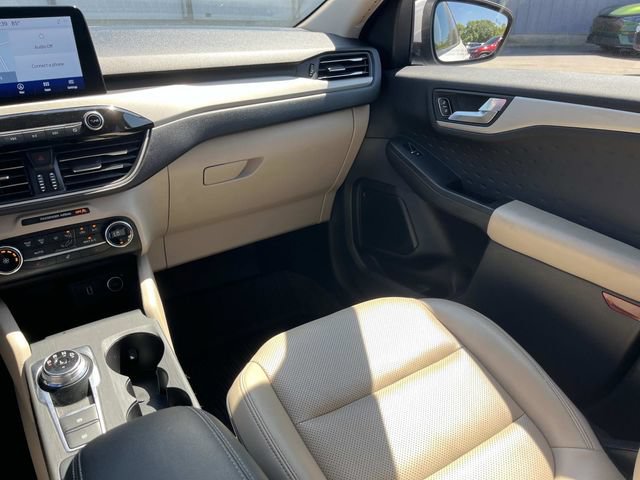 Certified 2020 Ford Escape SEL FWD image 21