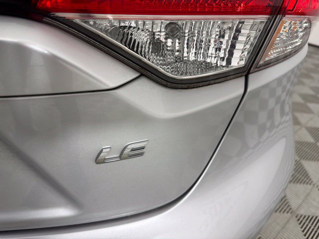 Used 2022 Toyota Corolla LE FWD image 14