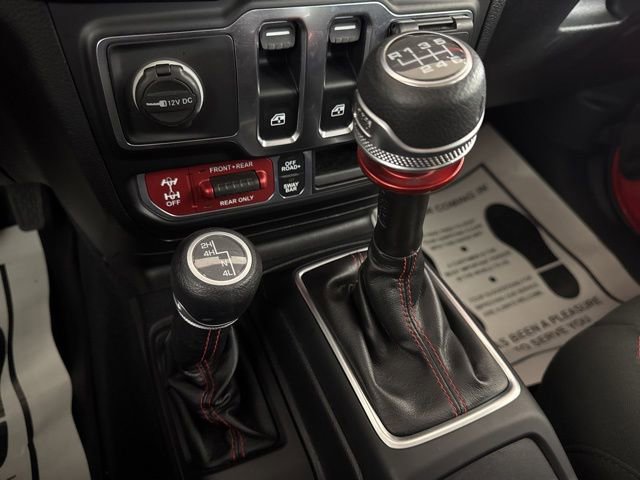 Used 2021 Jeep Wrangler Rubicon AWD/4WD image 17