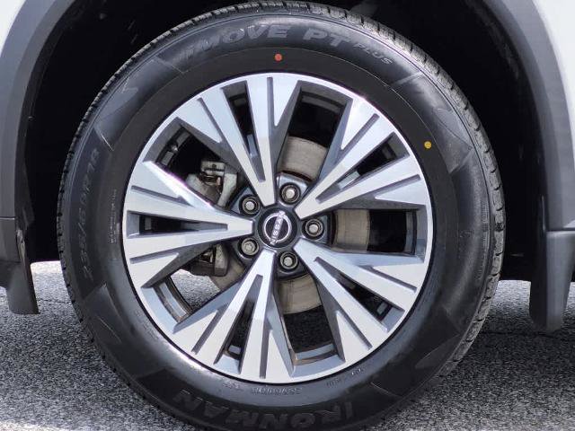 Used 2023 Nissan Rogue SV AWD/4WD image 6