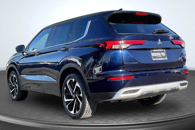 Used 2024 Mitsubishi Outlander SE AWD/4WD image 13